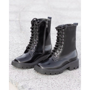 Winter boots (8)